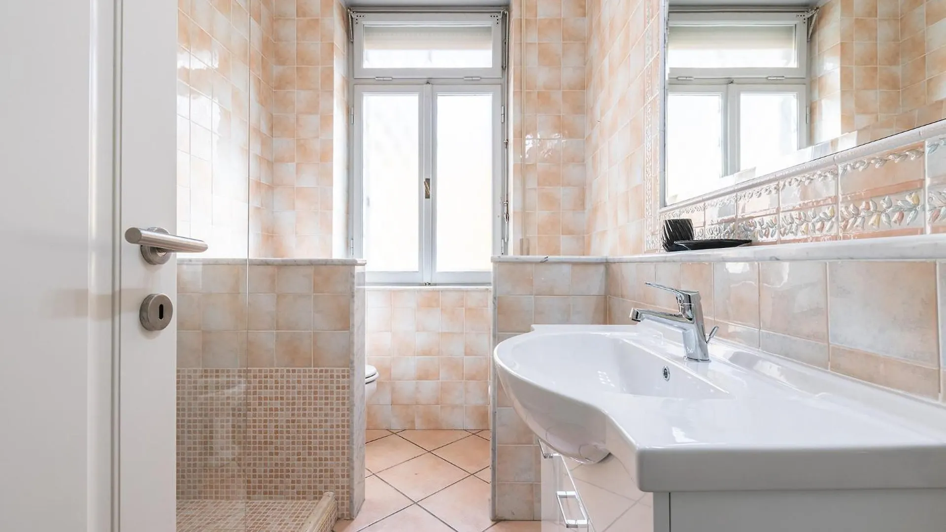 Apartment Beachside Poetto Getaway Cagliari Italy